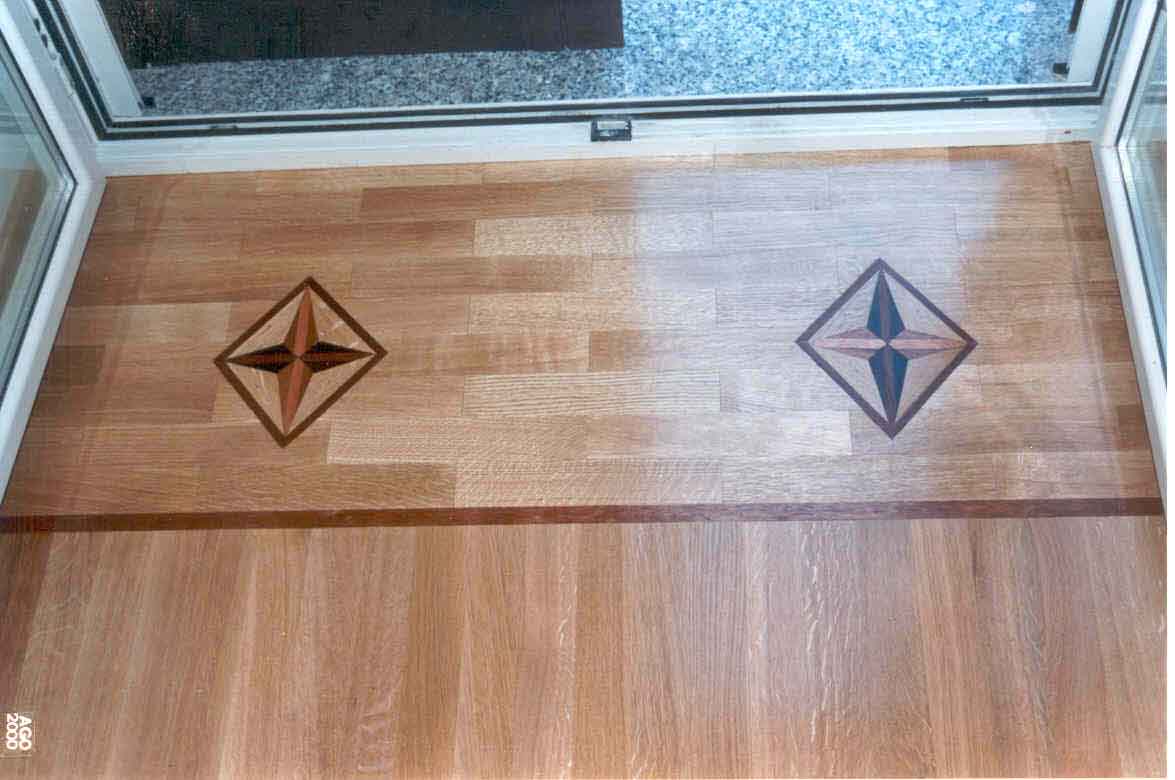 Parquet avec marqueterie personnalisée, fait maison